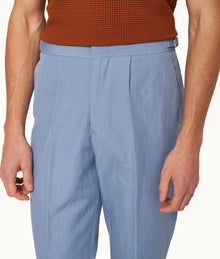 Carsyn Slim Fit Tapered Cotton-Linen Trousers Woven | Springfield Blue