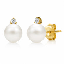 Round Stud Earrings | 14K Yellow Gold | 0.066 Carat Lab Grown Diamond/White Freshwater Pearl | 9mm - 10mm | G-SI