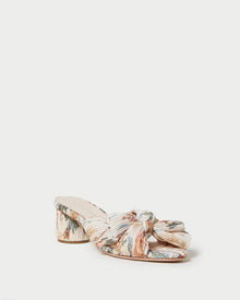 Color: Cream Botanical Floral