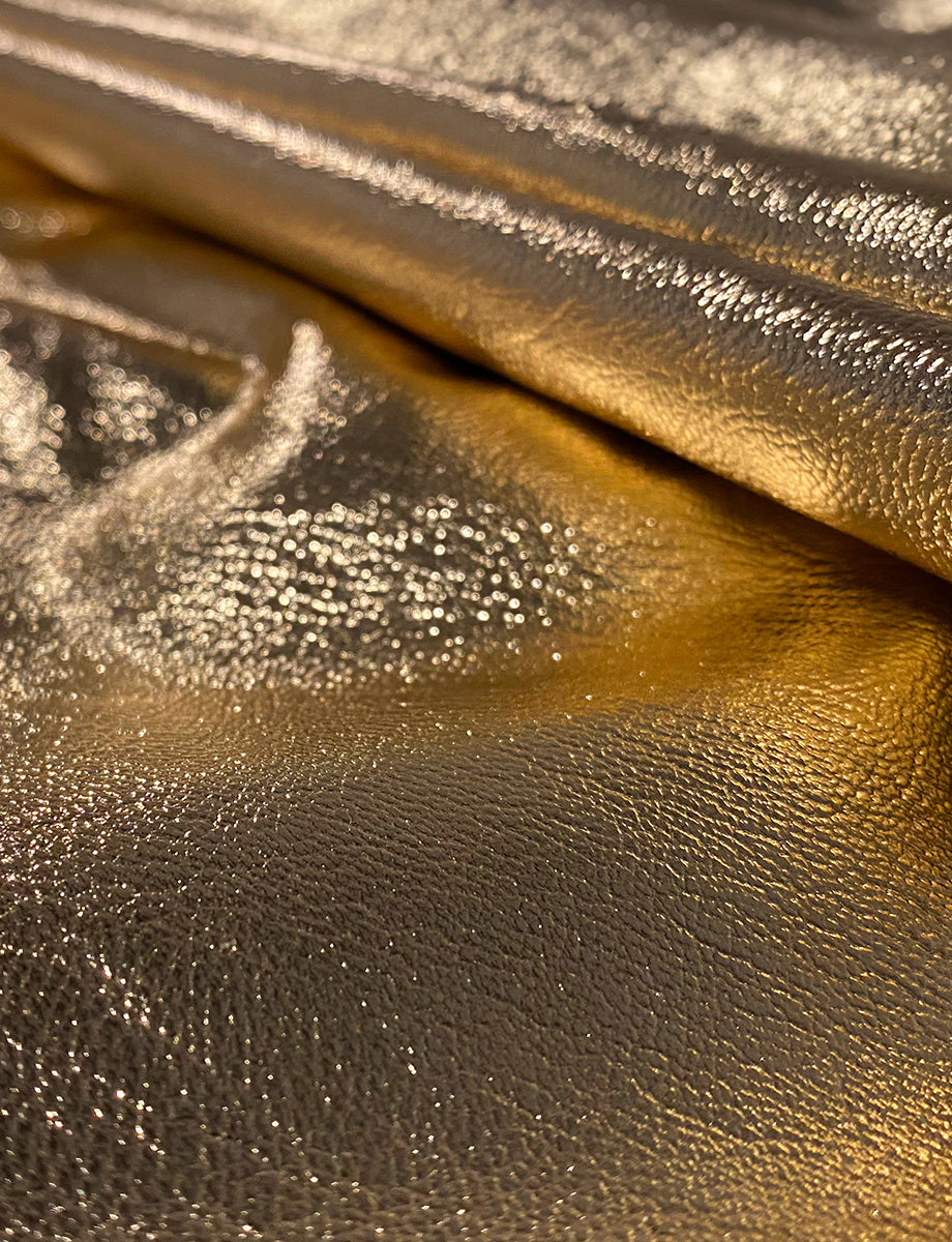 Faux Leather Crop Flare::Goldleaf::Detail