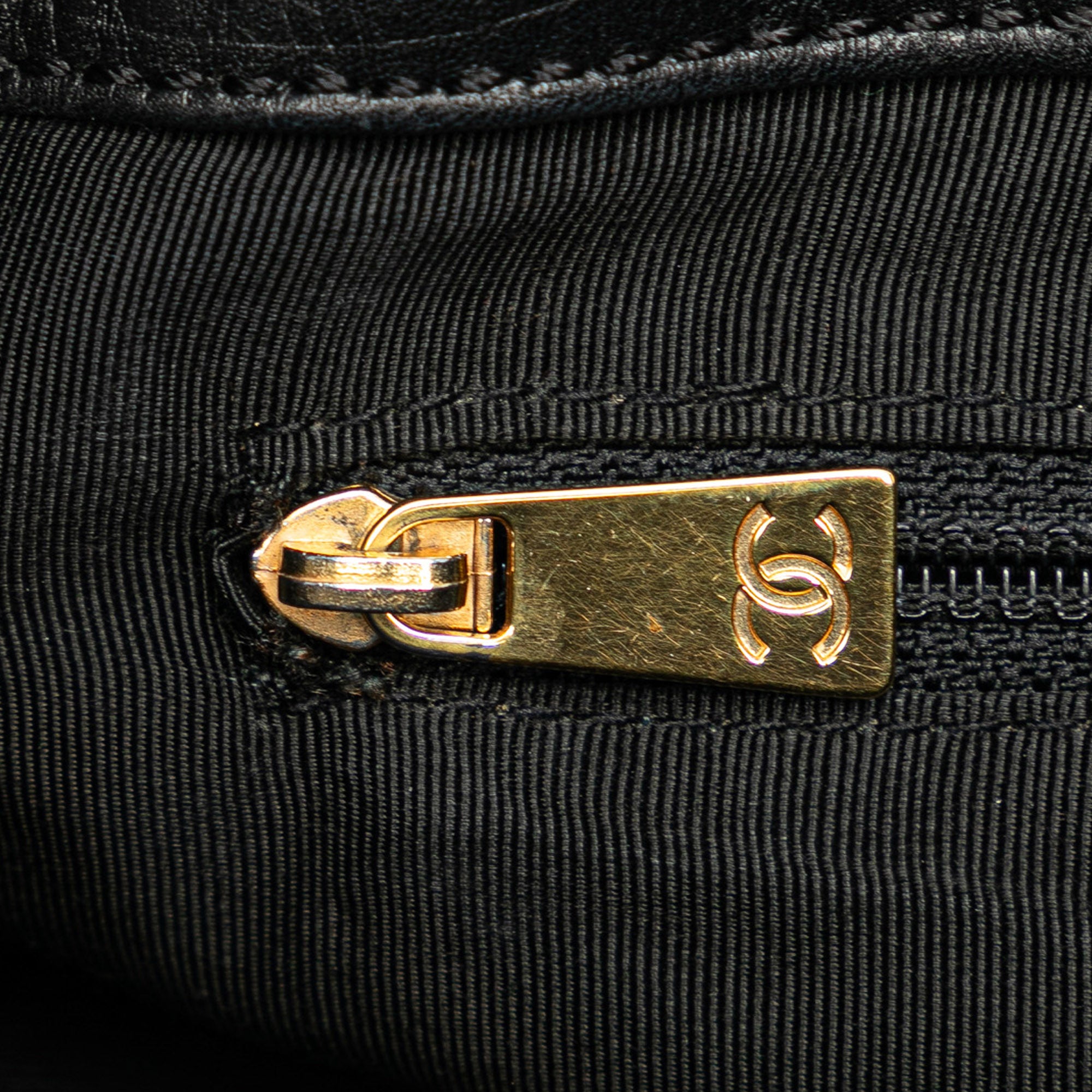 Chanel | Pre-Owned Embossed Lambskin CC Tote | Black