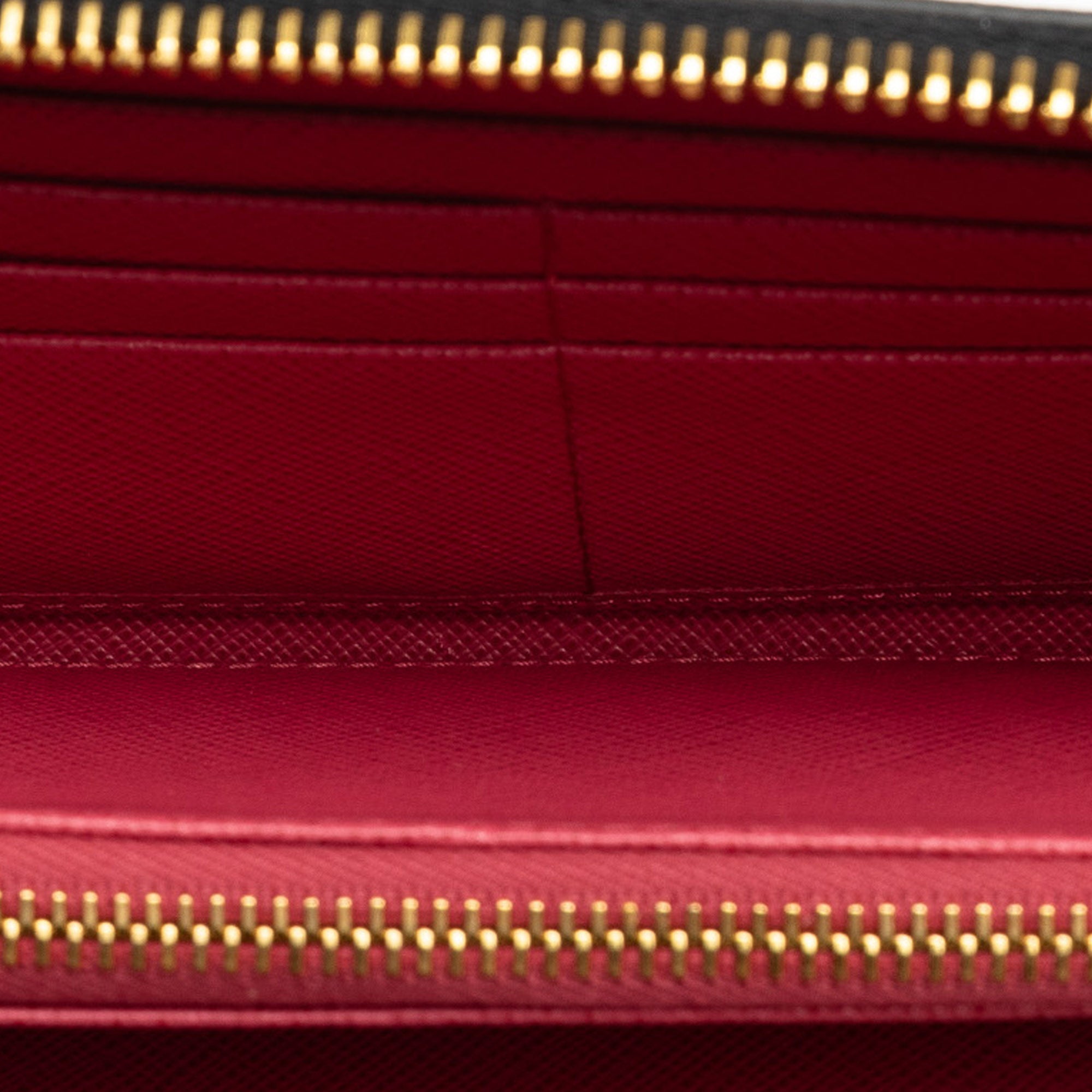 Prada | Pre-Owned x Universal Studios Saffiano Frakenstien Heart Long Wallet | Black