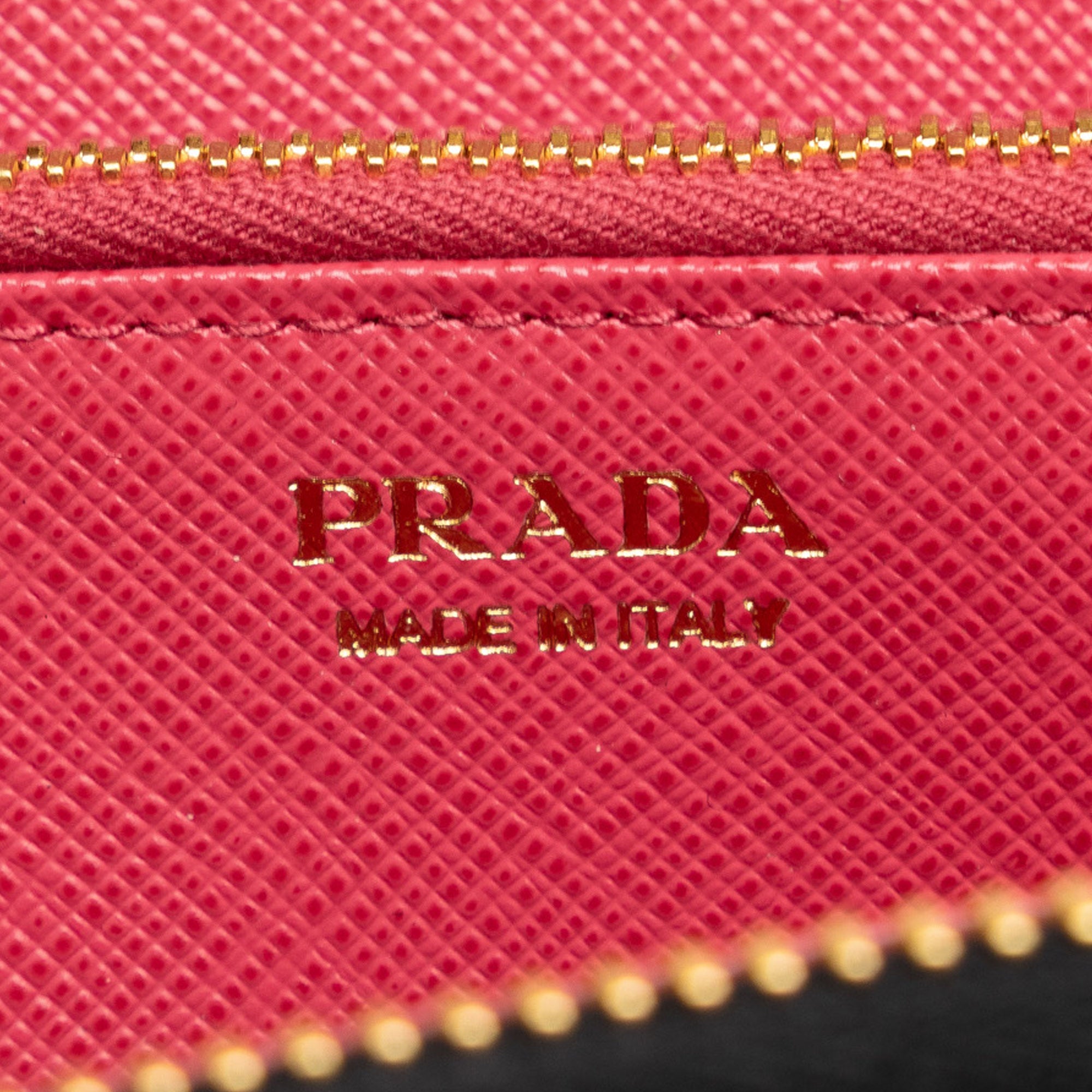 Prada | Pre-Owned x Universal Studios Saffiano Frakenstien Heart Long Wallet | Black