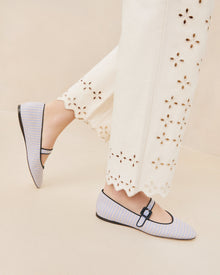 Color: Blue/Cream Stripe
