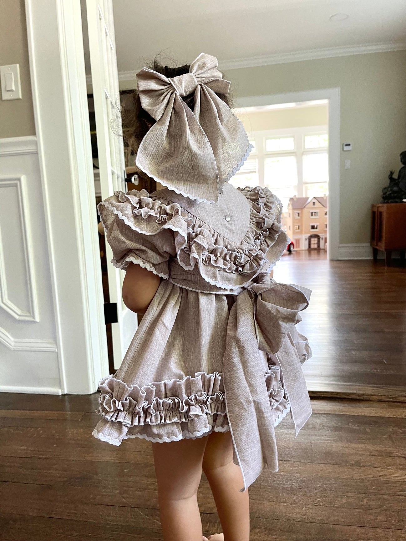Girl | Ashlyn Tan Linen Top and Shorts Set | Beige