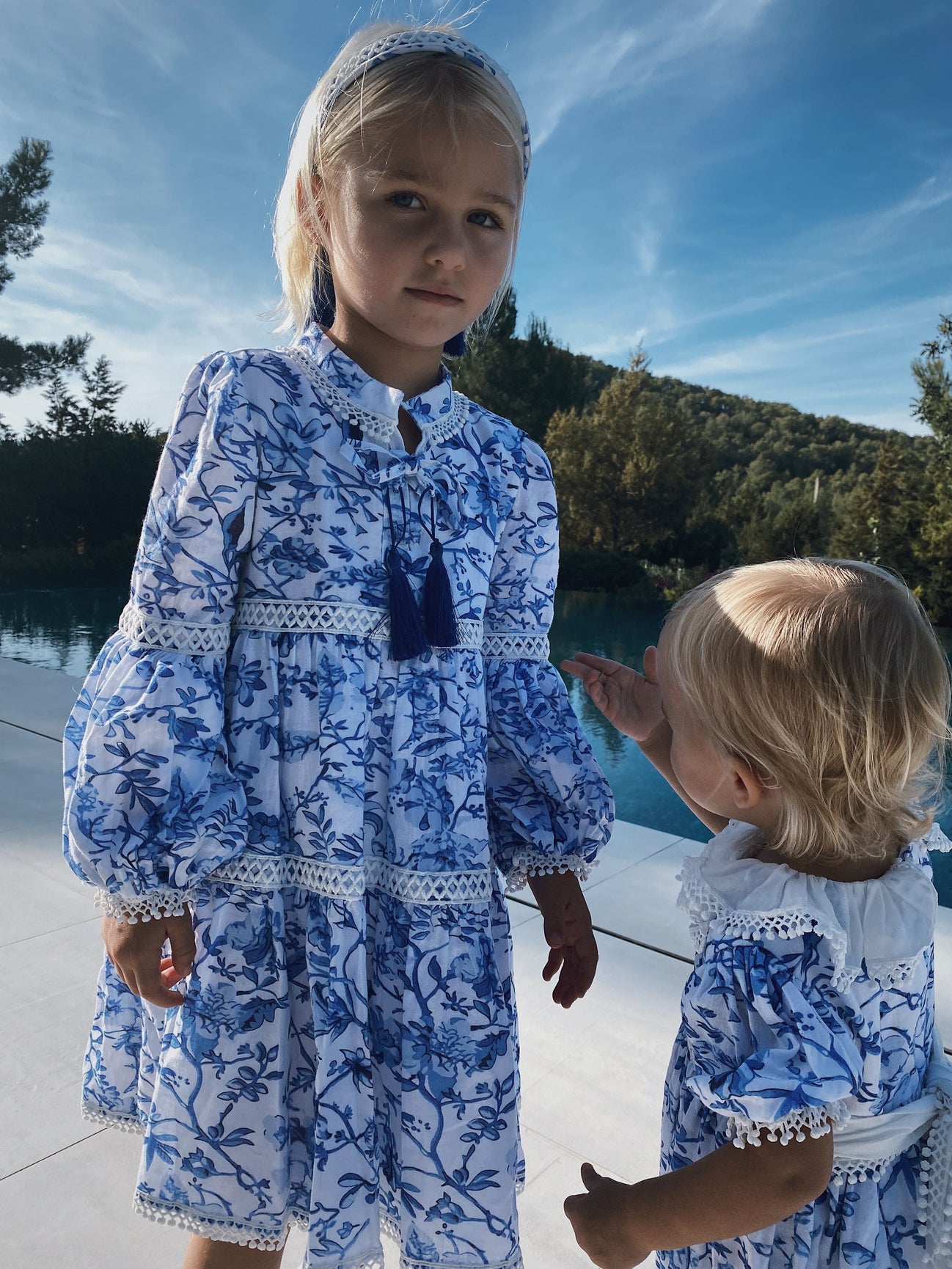 Girl | Jaylin Linen Blue and White Long Sleeve Dress