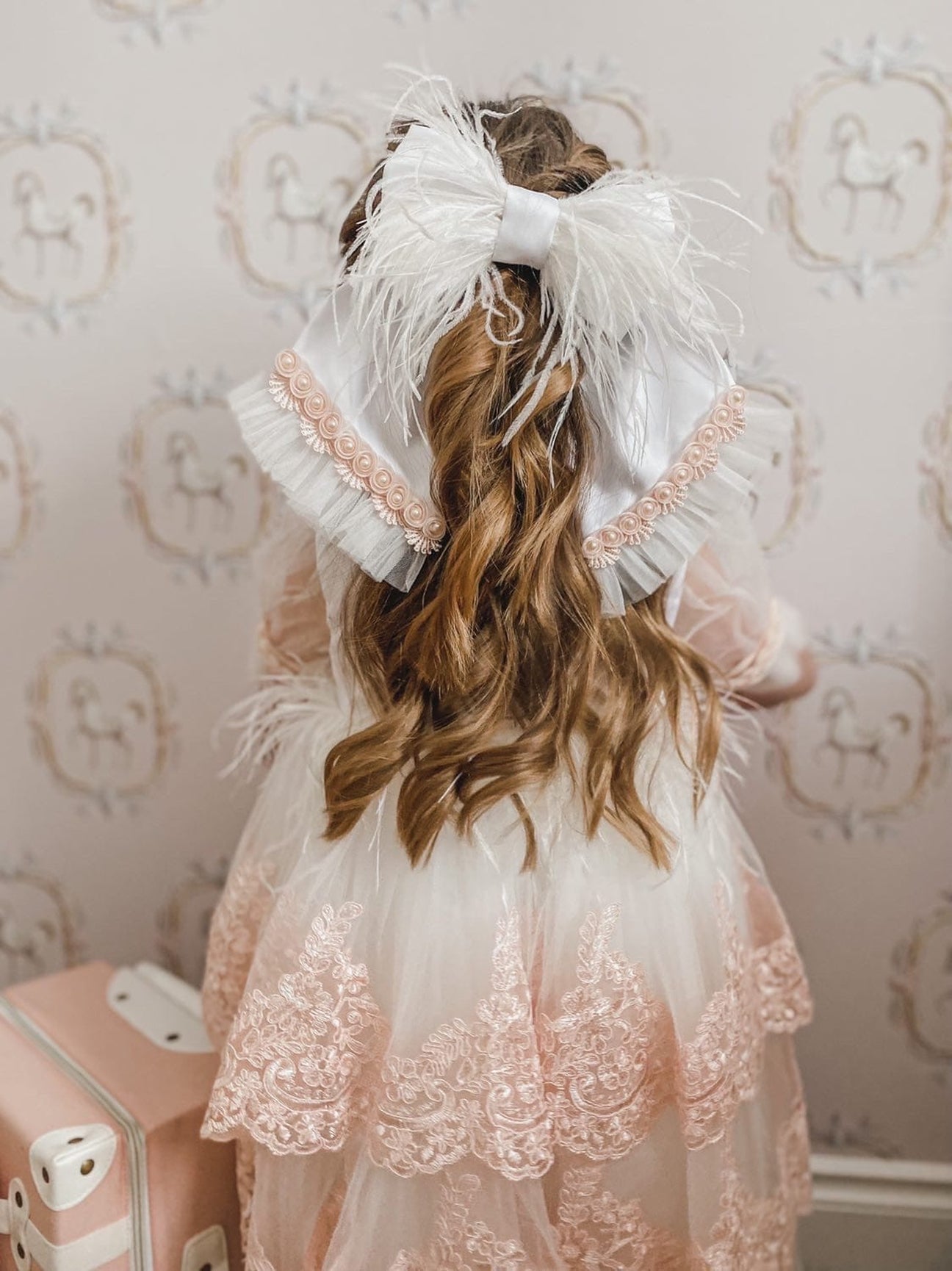 Girl | Laila Large Hair Bow | White