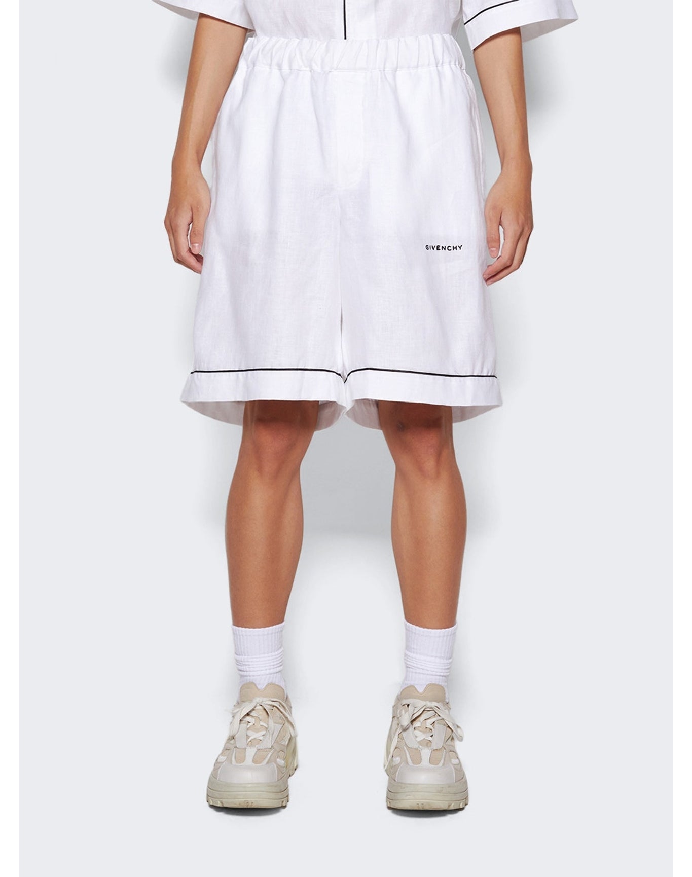 Givenchy | Men | Fluid Linen Shorts | Optic White