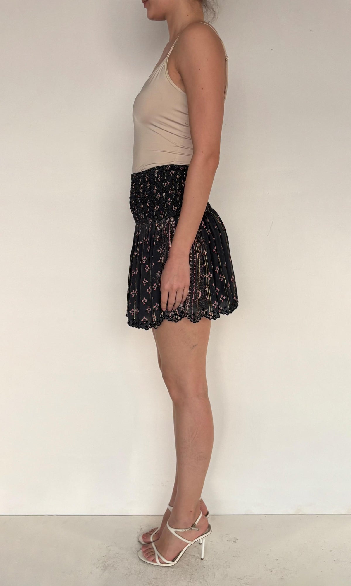 Hemant And Nandita | Noor Viscose Moss Crepe Short Skirt | Black