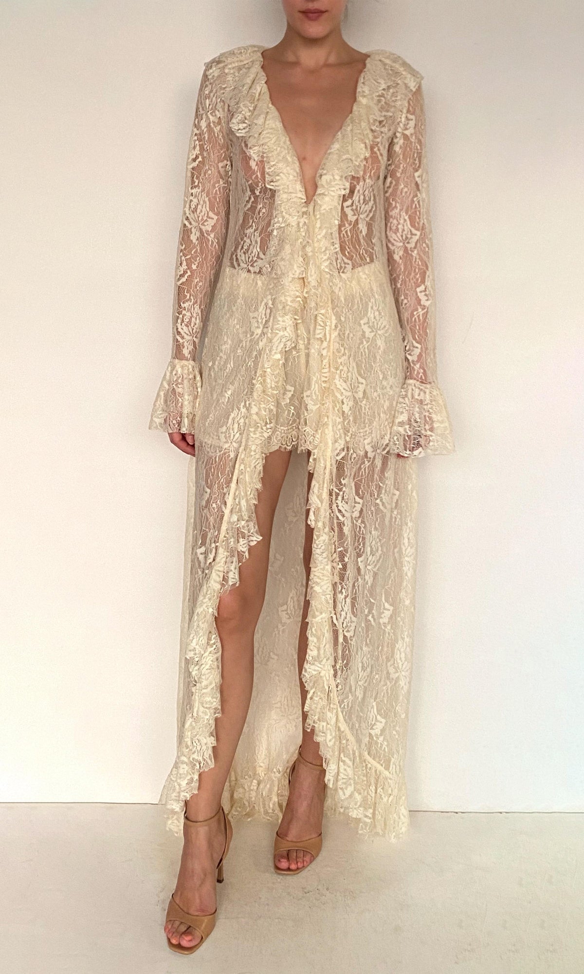 Womens | Onir Nylon Lace Ruffled Front Open Cape | Eggshell