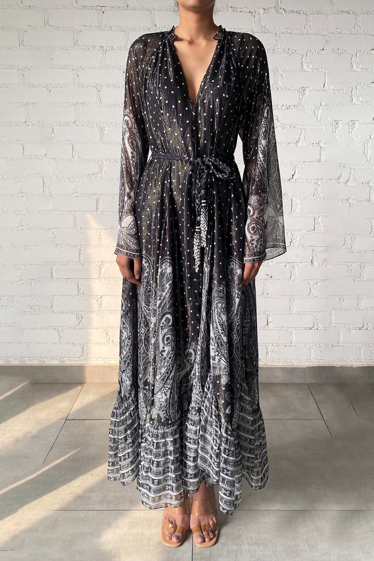 Viri V-Neck Sleeveless Long Dress | Black/White