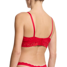 Signature Lace Plunge Push-Up | Red