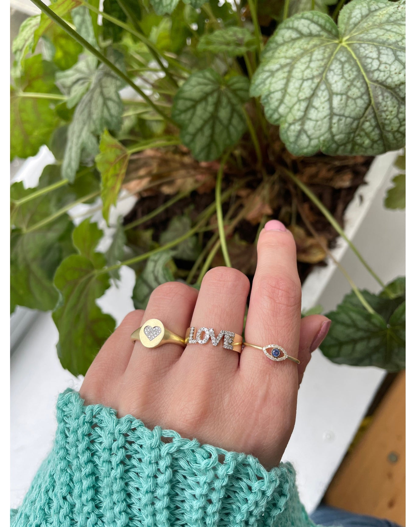 Heart Signet Diamond Ring | 14K Yellow Gold