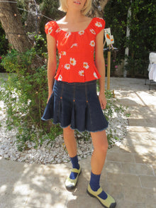 Pat Top | Red Daisy
