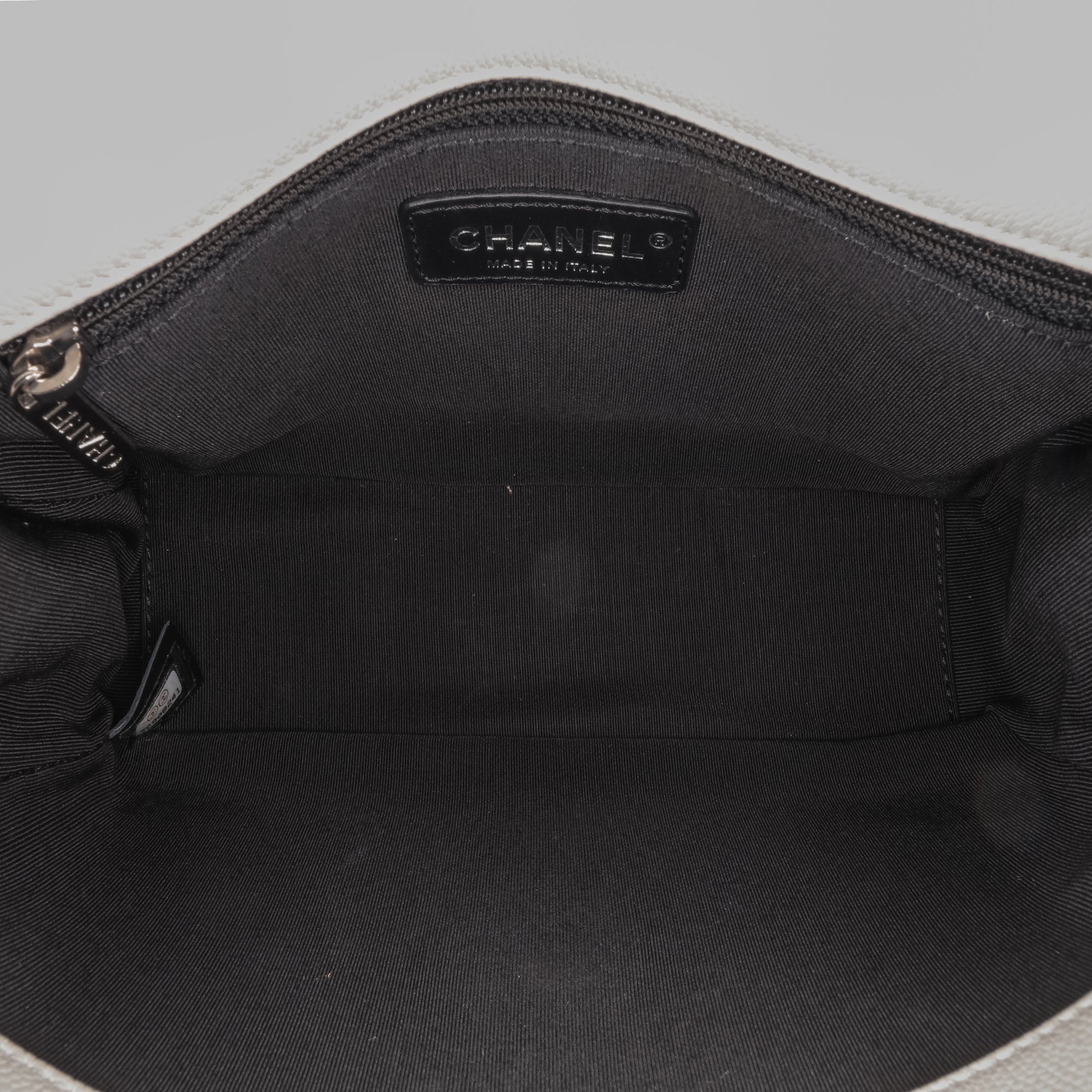 Chanel | Pre-Owned Medium Quilted Caviar My Everything Flap | White