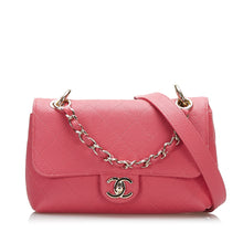 Chanel | Pre-Owned Caviar City Walk | Pink