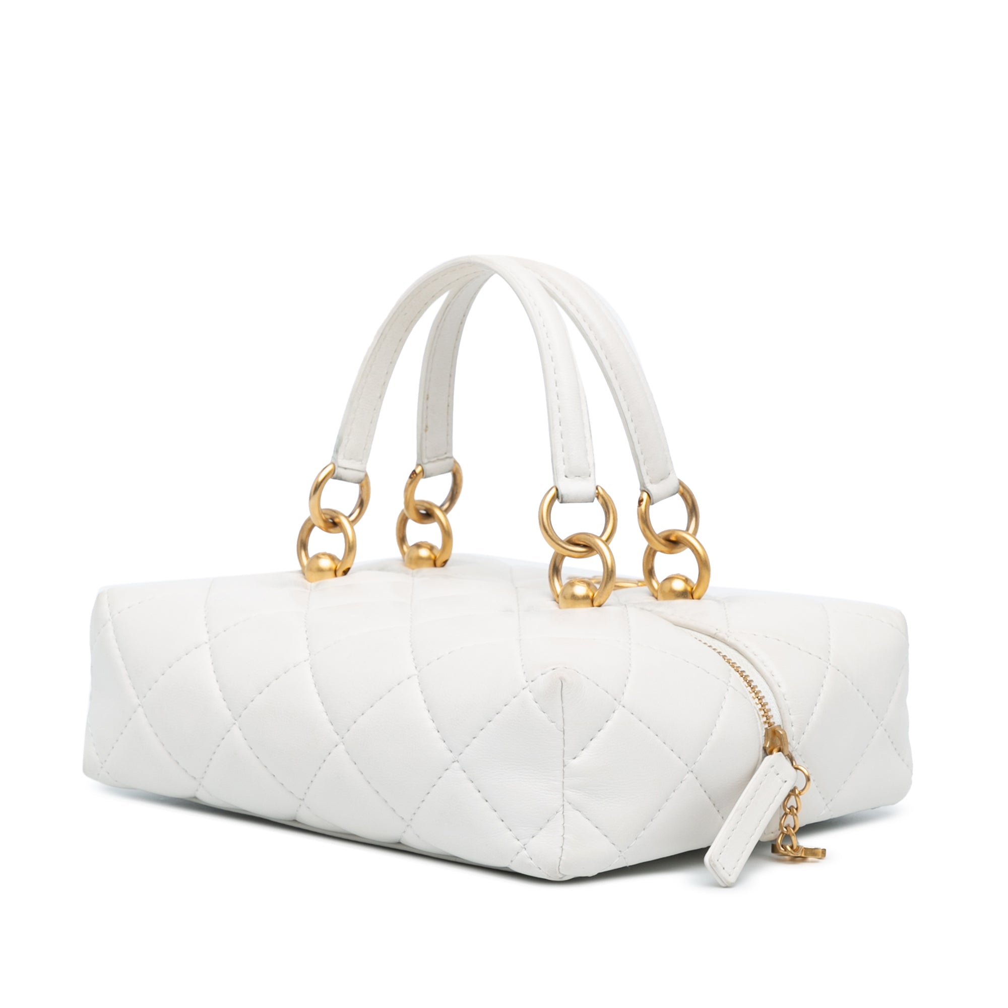 Chanel | Pre-Owned Metiers d'Art CC Quilted Lambskin Box with Top Handle Bag | White