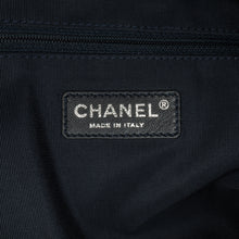 Chanel | Pre-Owned Large Fringed Denim Shopping Tote | Blue/BrownBrownBrownBrownBrown