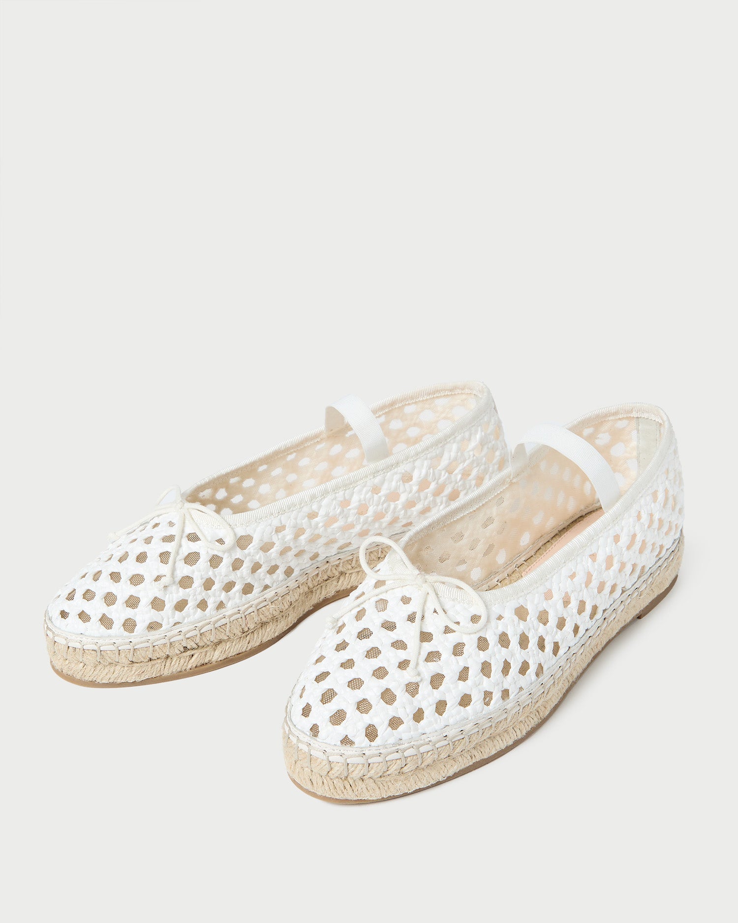 Color: White