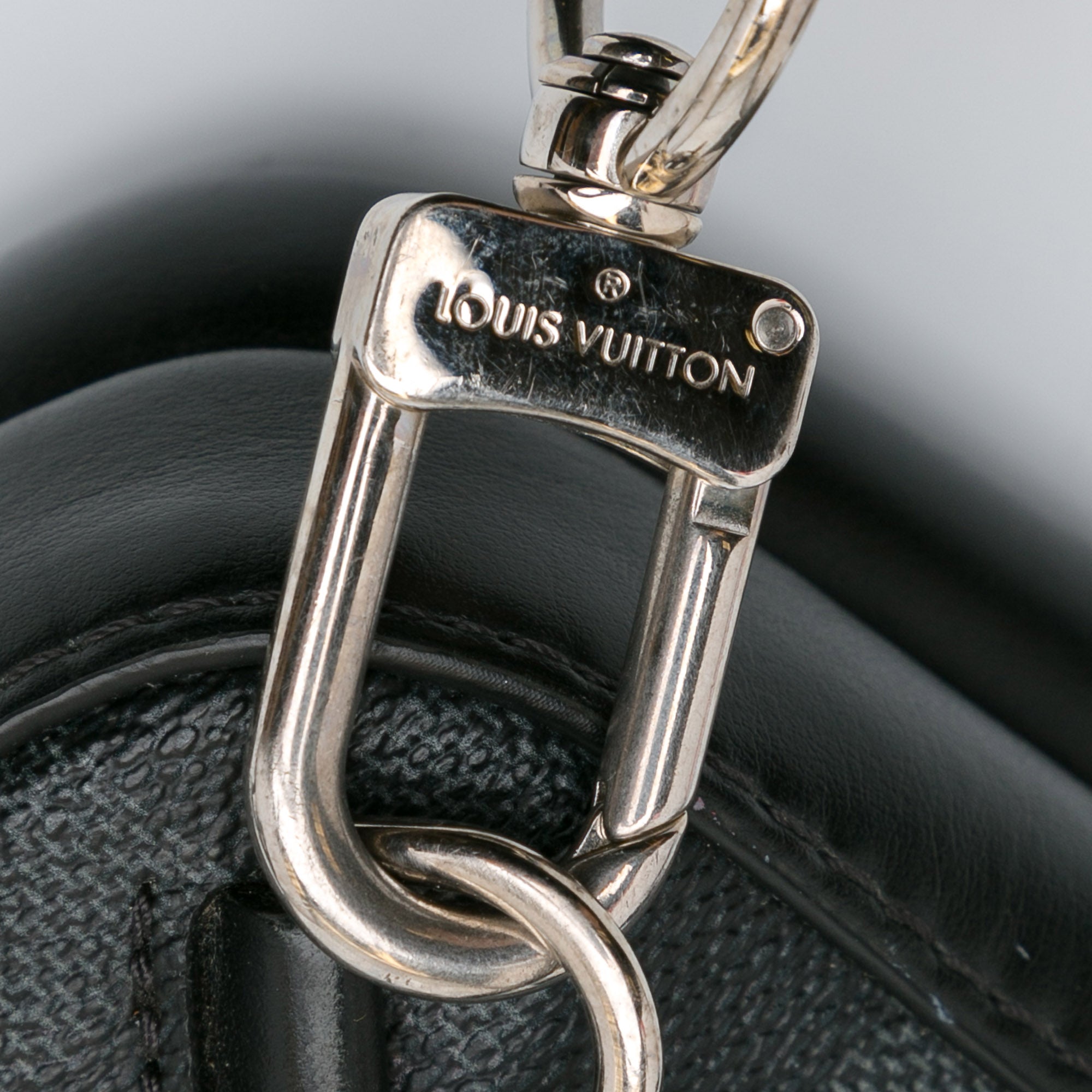 Louis Vuitton | Pre-Owned Damier Graphite 3D Amazone Sling Bag | Black