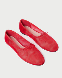 Color: Red