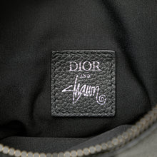 Dior | Pre-Owned Shawn Stussy Grained Calfskin Saddle Bag | Black