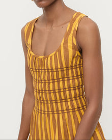 Color: Brown/Butter