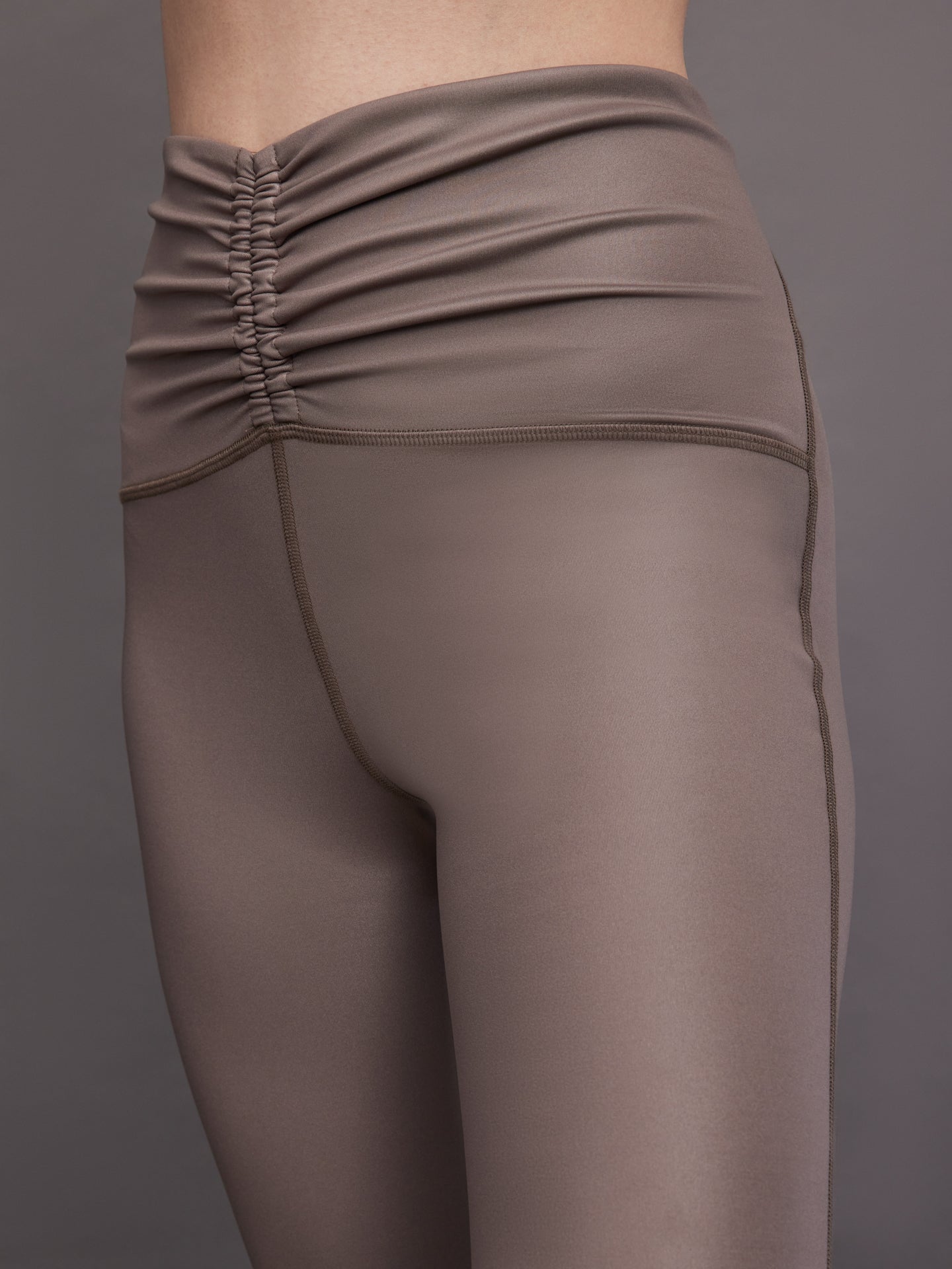 Michi | Palma Gloss Legging | Bronzed Pewter