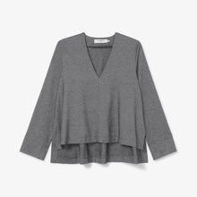 Packshot image of the annette top in flannel twill