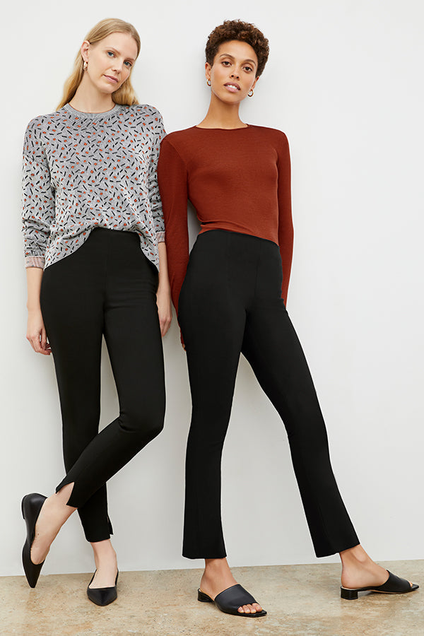 Front image of a woman wearing the Tyler Sweatshirt in Brick and Black | Exclude | Grid Hover
