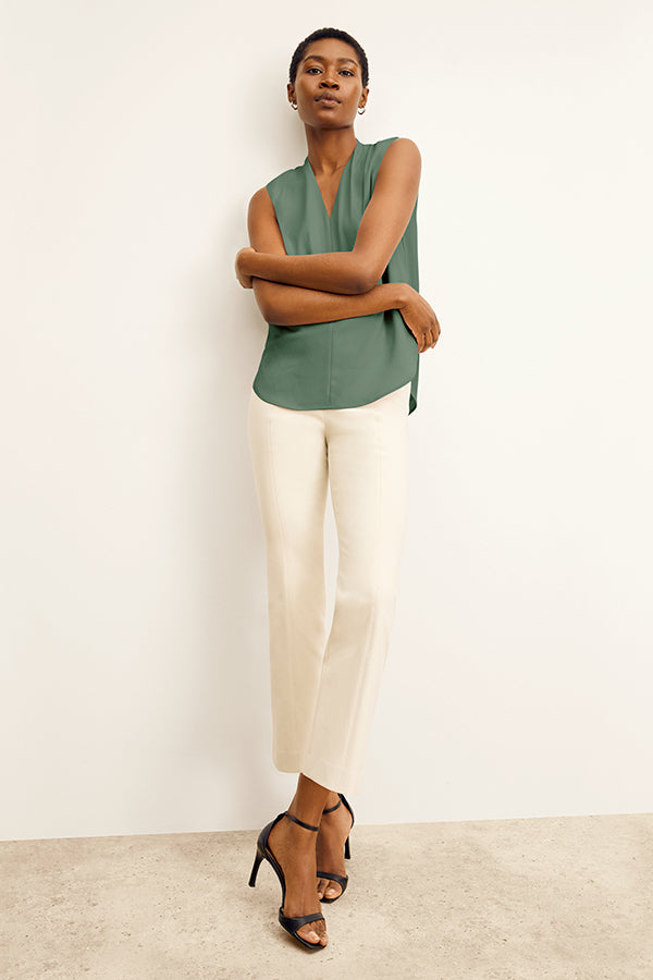 Front Image of a woman wearing the kick flare Foster pants | Grid | Exclude
