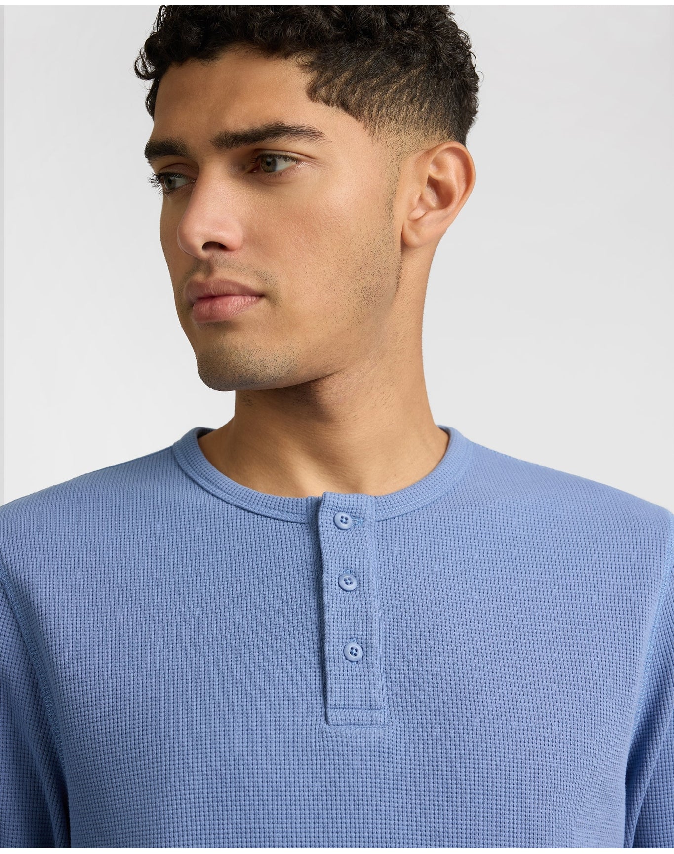 Men | Heavyweight Cotton Waffle Henley Sweatshirt | Indigo