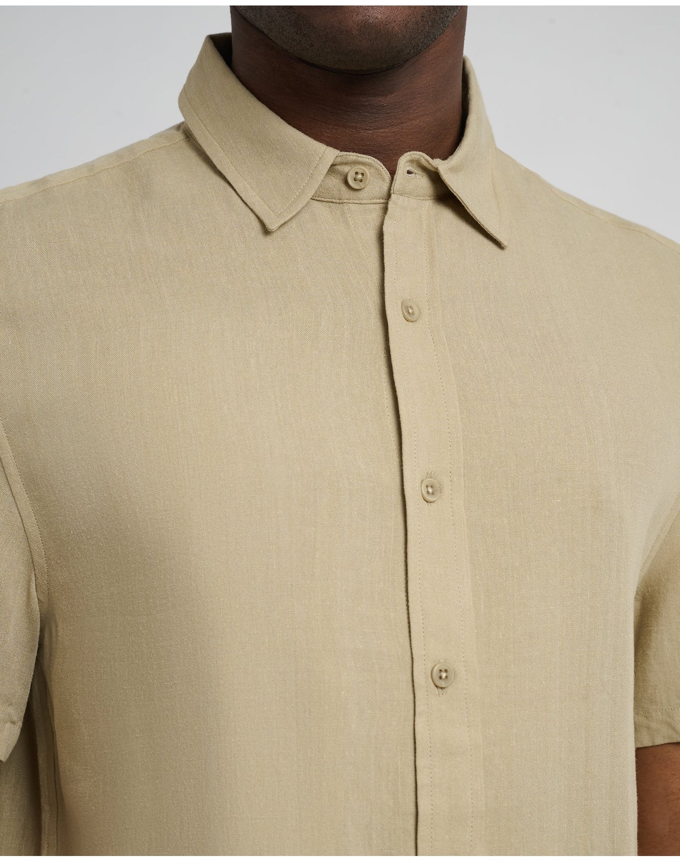 Men | Standard Short Sleeve Linen Shirt | Sand