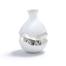 Talianna Oro Bud Vase | White | Ceramic with Silver Details