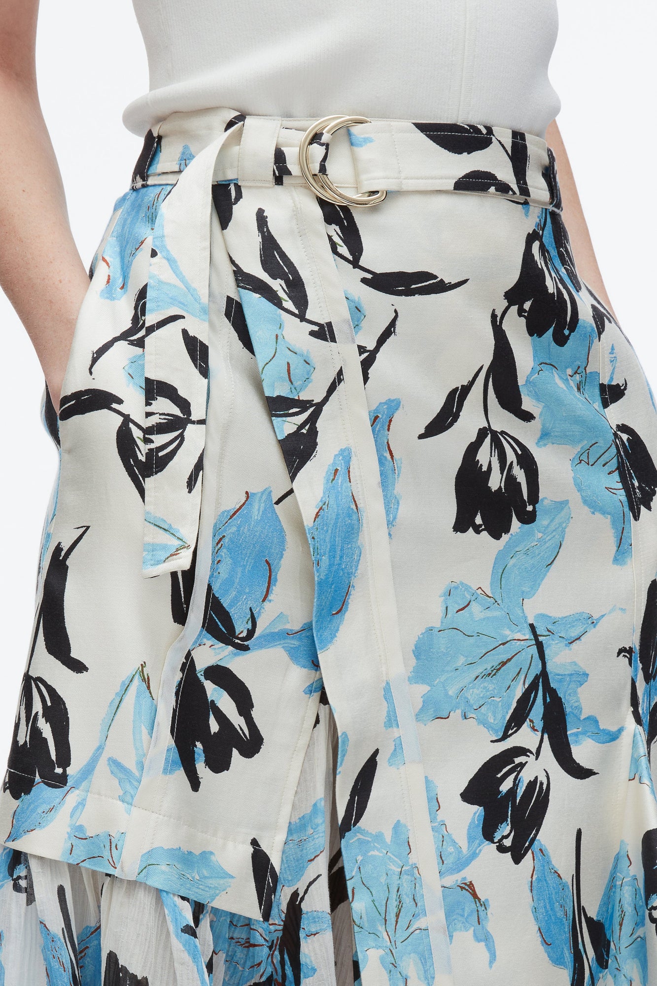 Joyful Tulip Cargo Skirt | Ivory Multi