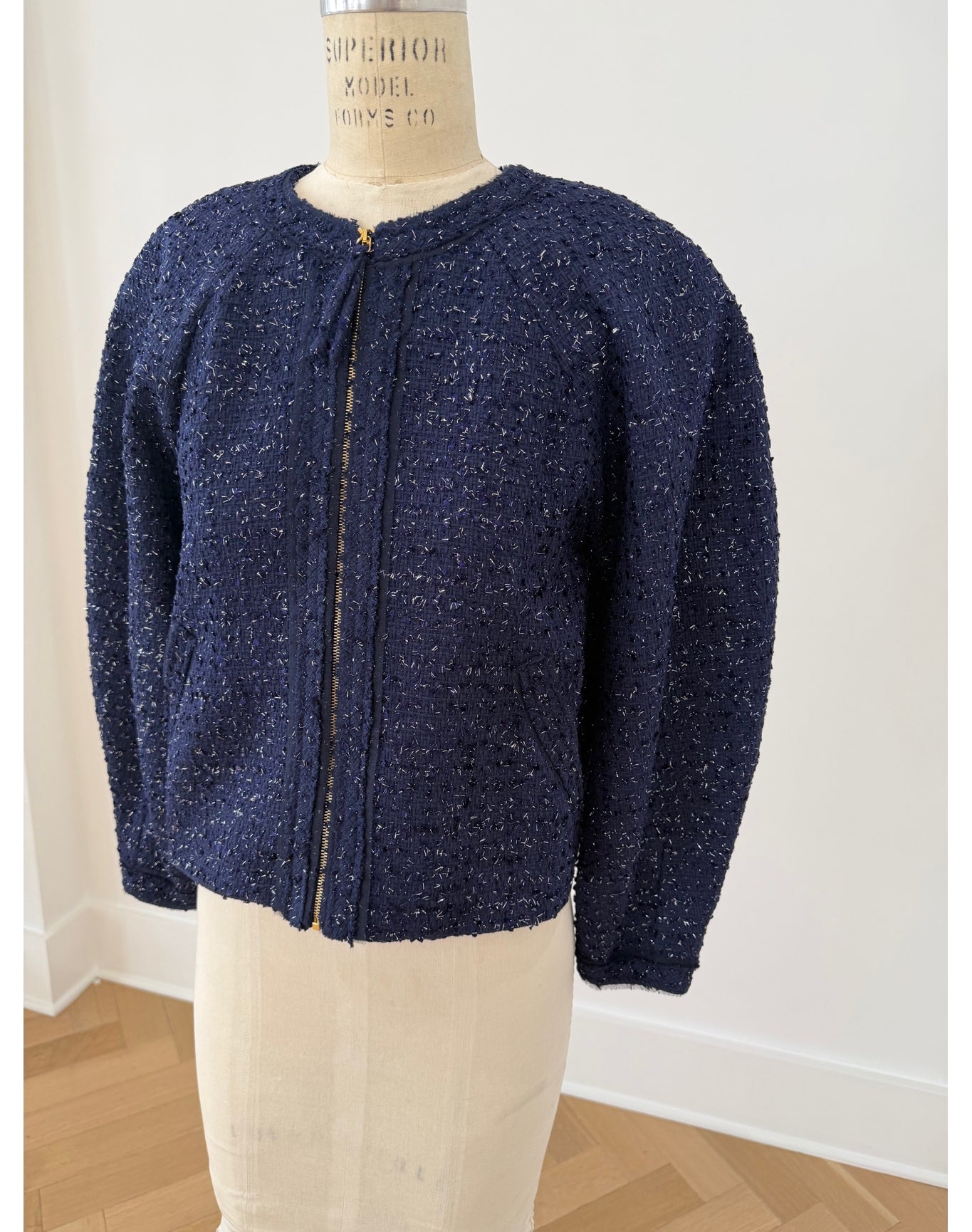 Collarless Arc Sleeve Jacket | Midnight