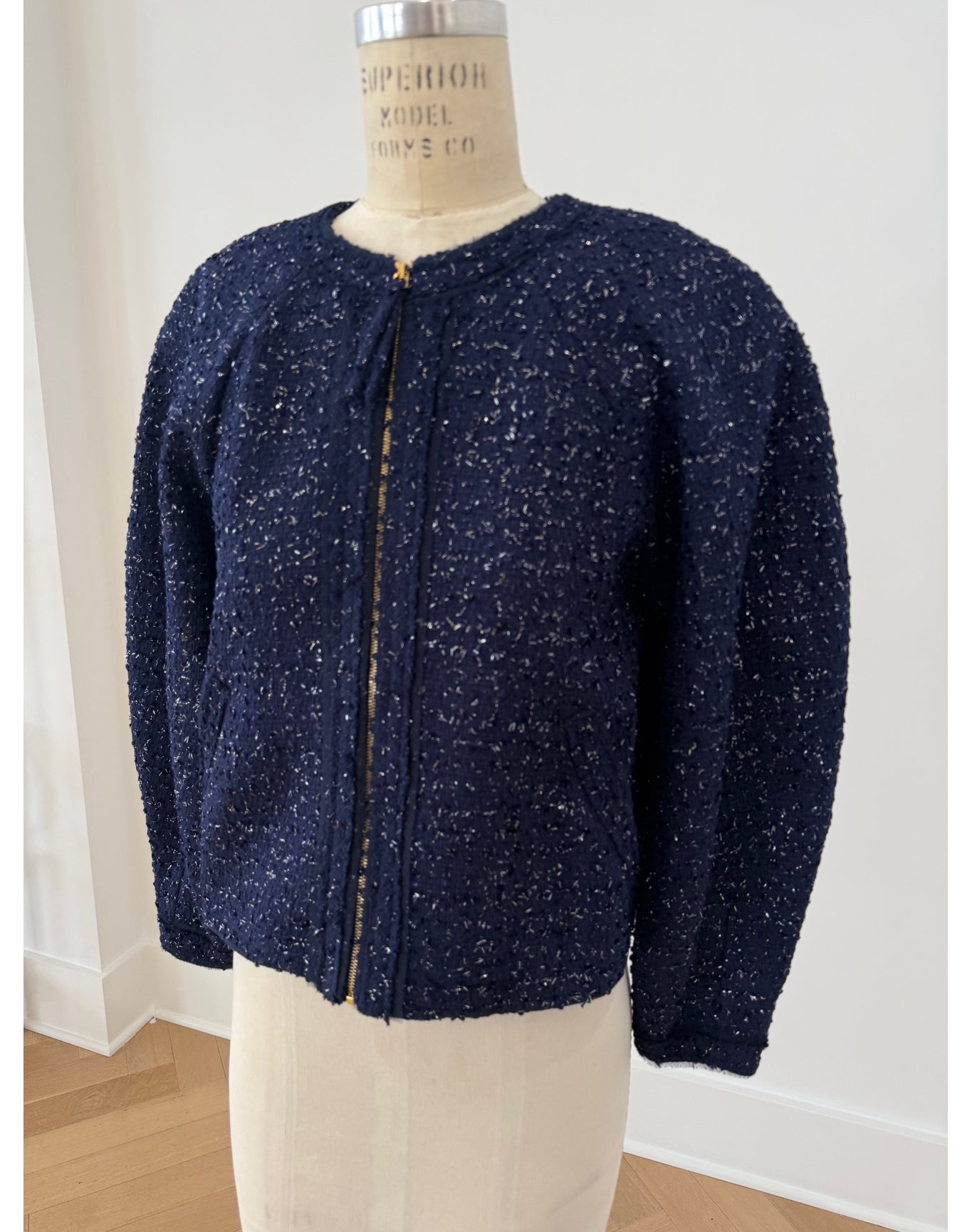 Collarless Arc Sleeve Jacket | Midnight