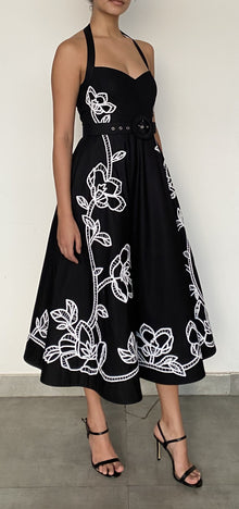 Daha Sweatheart Neck Midi Dress | Black/White