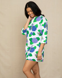 Hydrangea Hideaway - Slim-Fit Tunic - Cloud - Printfresh