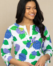 Hydrangea Hideaway - Slim-Fit Tunic - Cloud - Printfresh