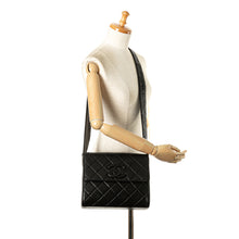 Chanel | Pre-Owned CC Quilted Lambskin Flap | Black