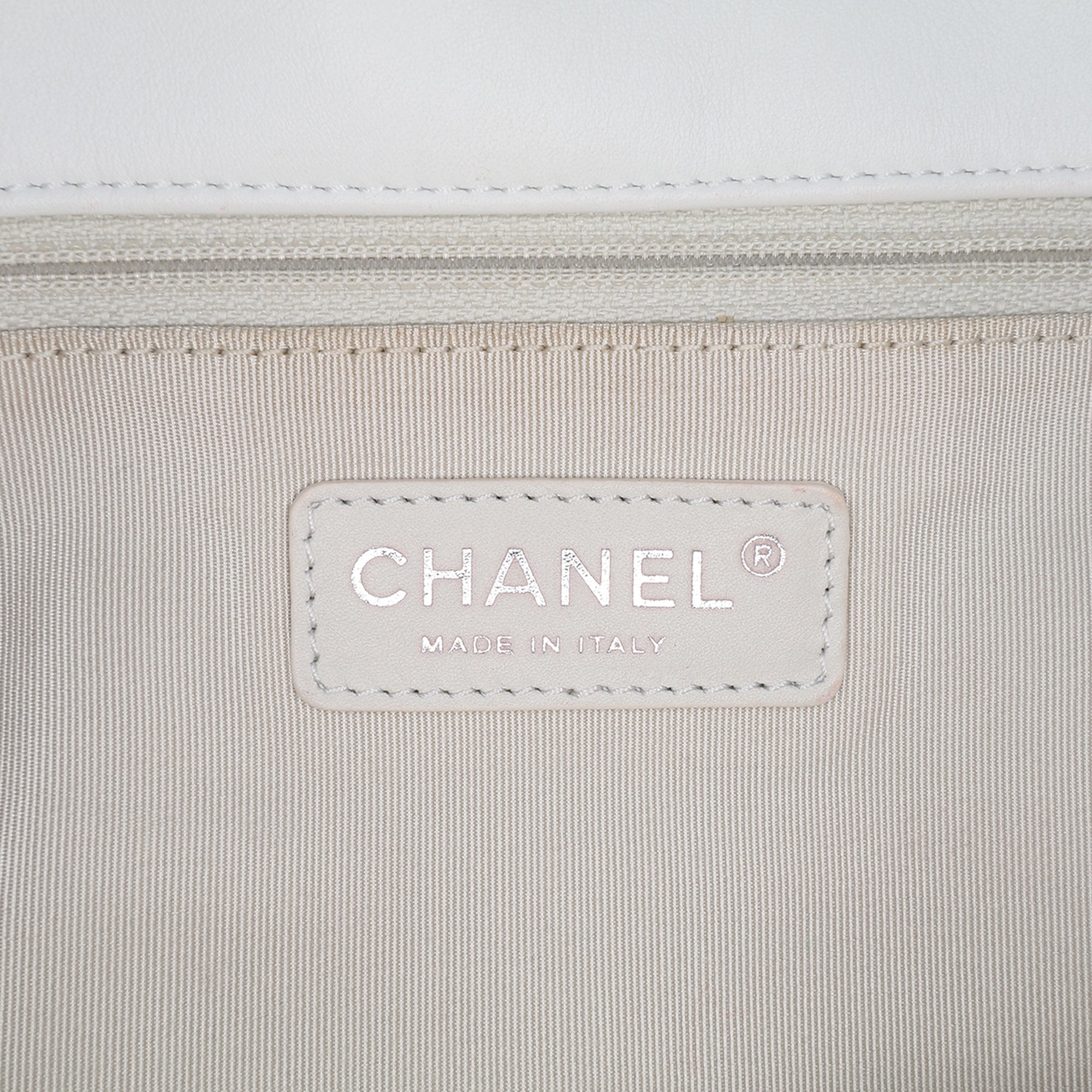 Chanel | Pre-Owned Jumbo Calfskin Canebiers Net Flap | White
