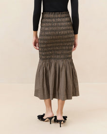 Color: Brown/Black Check