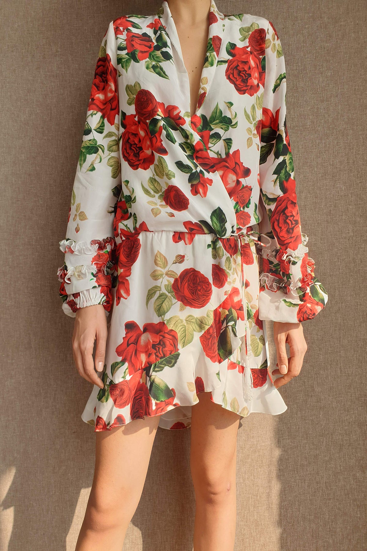 Short Dress | White/Red Roses