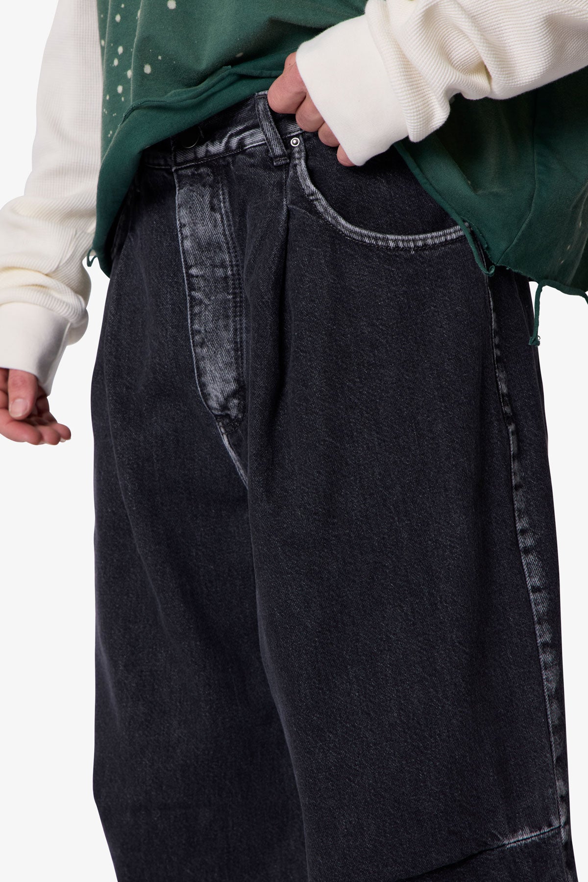 Raw Pleated Denim | Rinsed Black