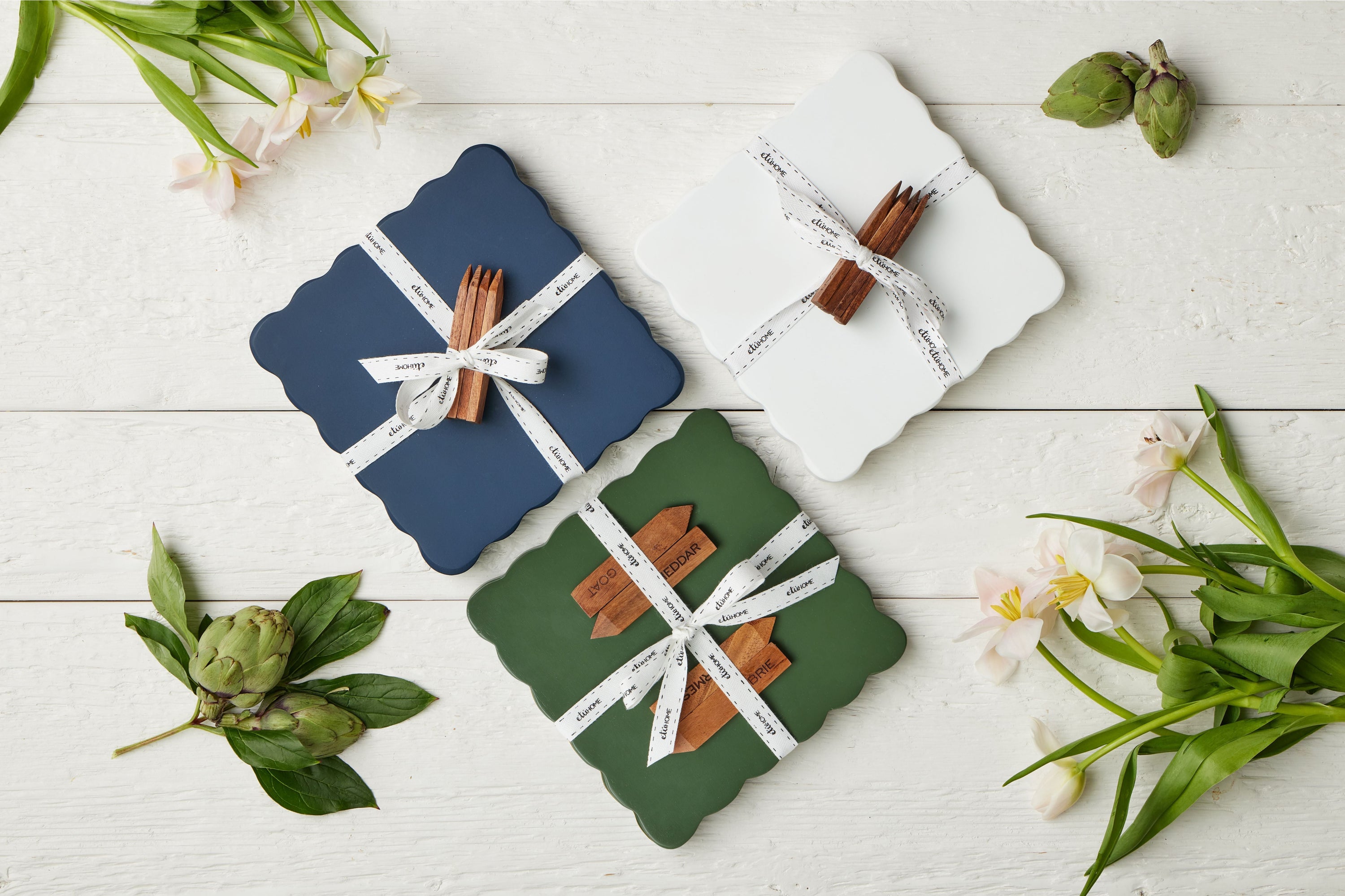 Square Scalloped Cheese Board with Cheese Markers | Navy Blue | Small