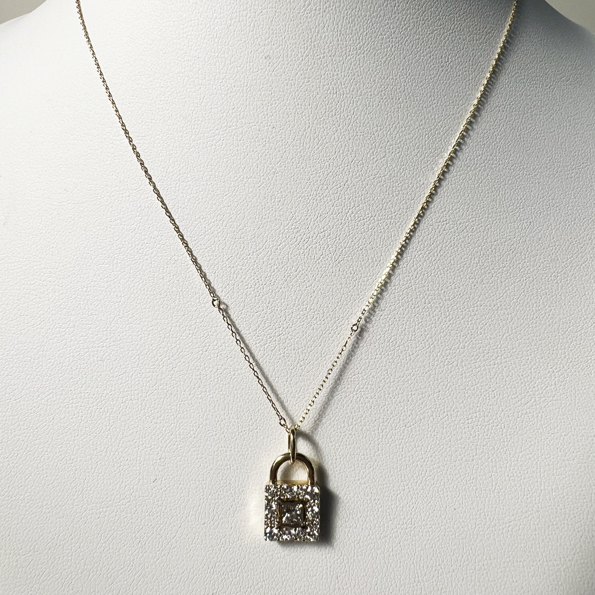 Diamond Vintage Lock Charm Necklace | 14K Yellow Gold | 0.81 CTW (Approx) White Diamond
