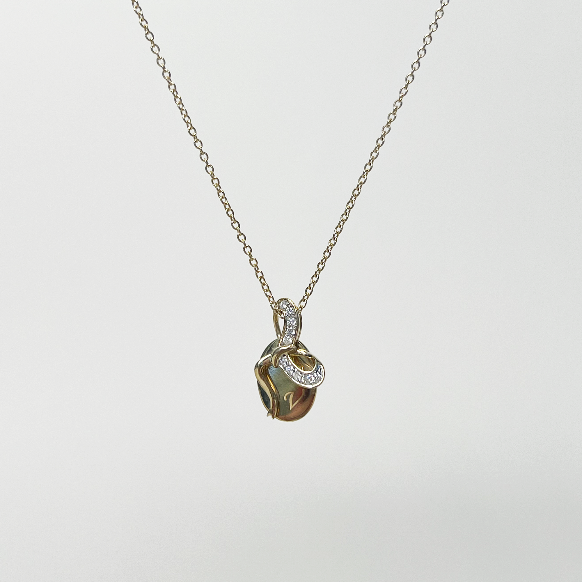 Bow Tag Necklace | 10K Yellow Gold | 0.08 CTW (Approx) White Diamond
