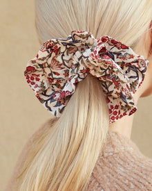 Color:Provincial Floral
