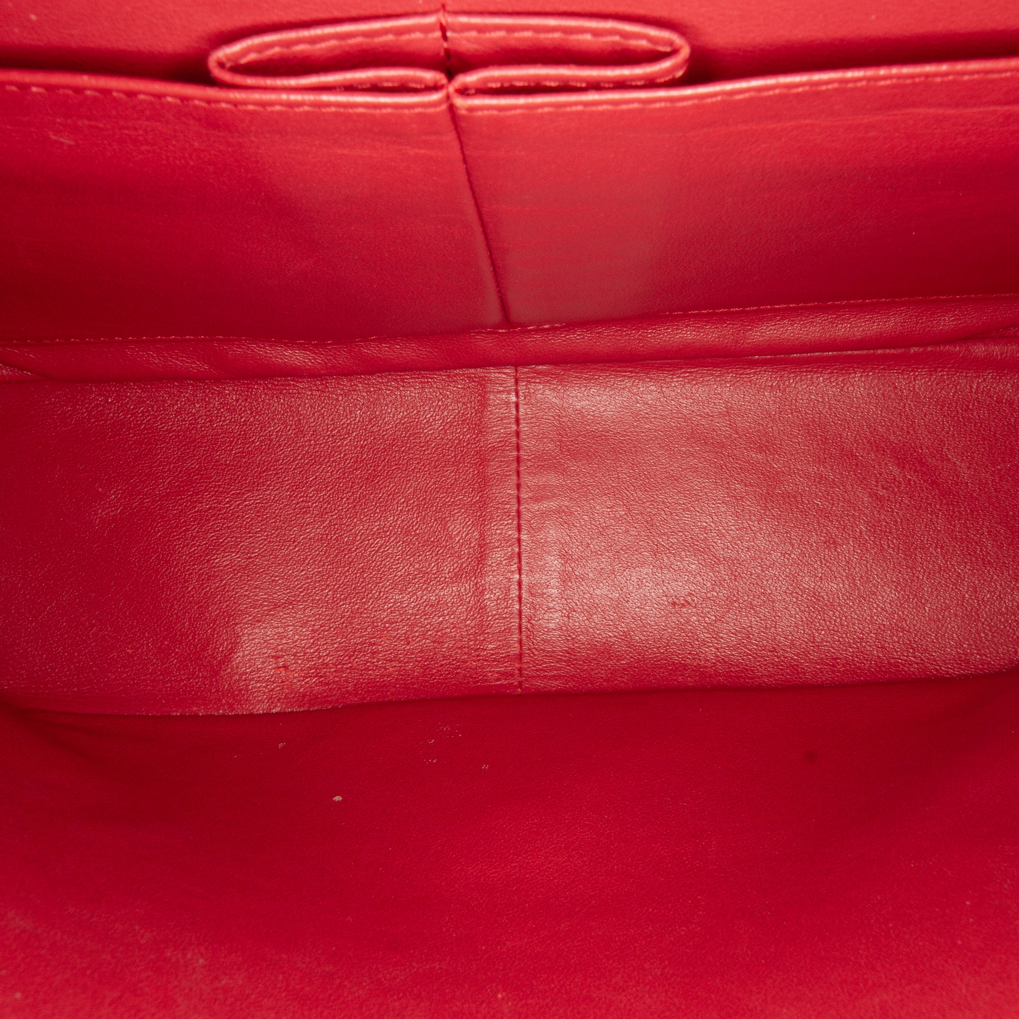 Chanel | Pre-Owned Jumbo Classic Caviar Double Flap - I | Red/Dark Red